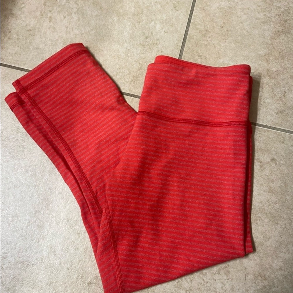 Lululemon Cropped Legging Size 6